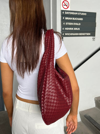 Musthave-väska - Vinröd