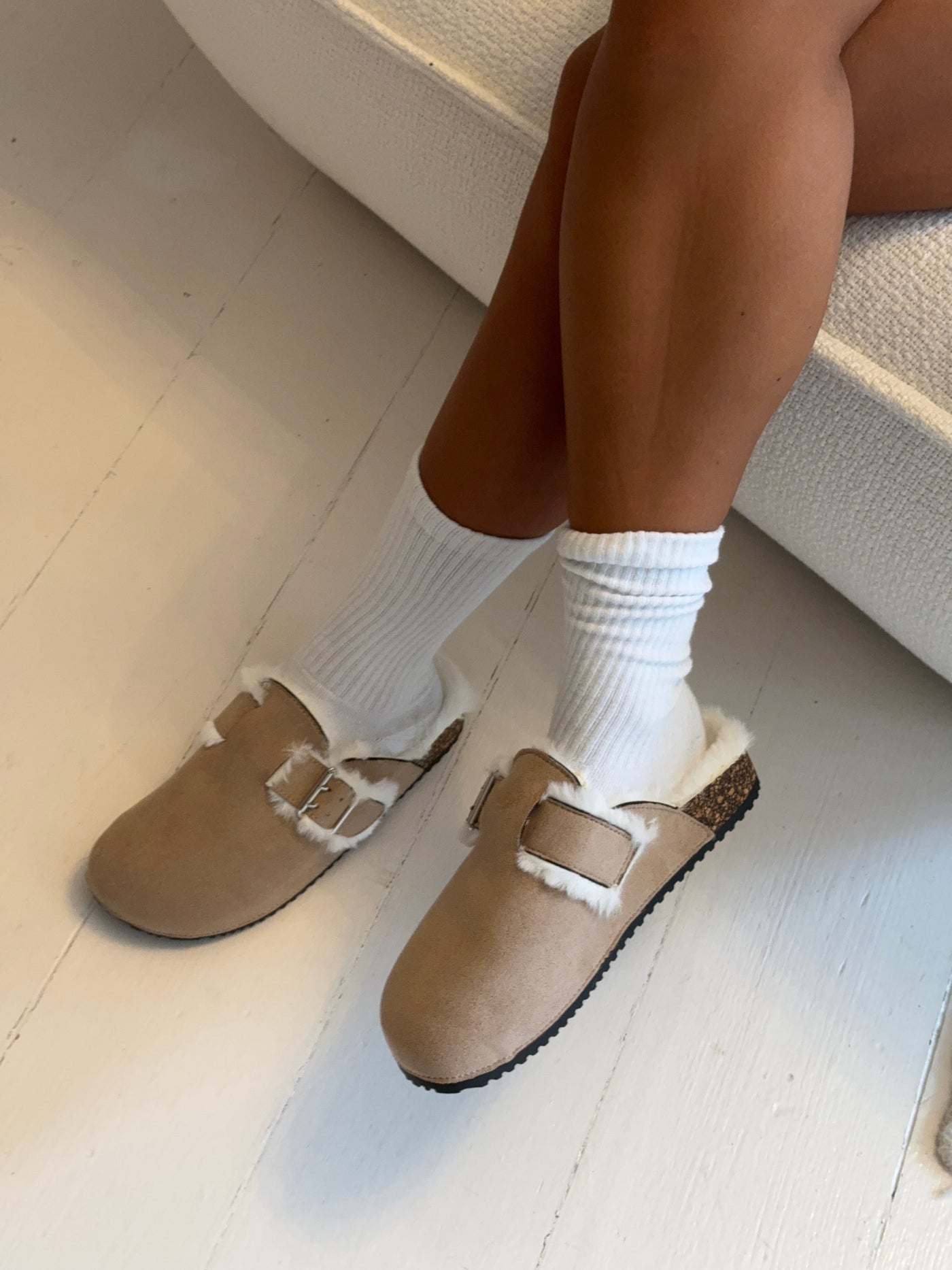 Sigri slippers med fur - Beige